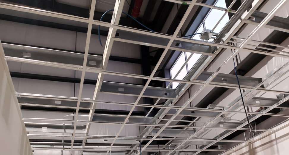 Proyecto Intermex en Ciudad Juárez: plafones, pintura y resanes